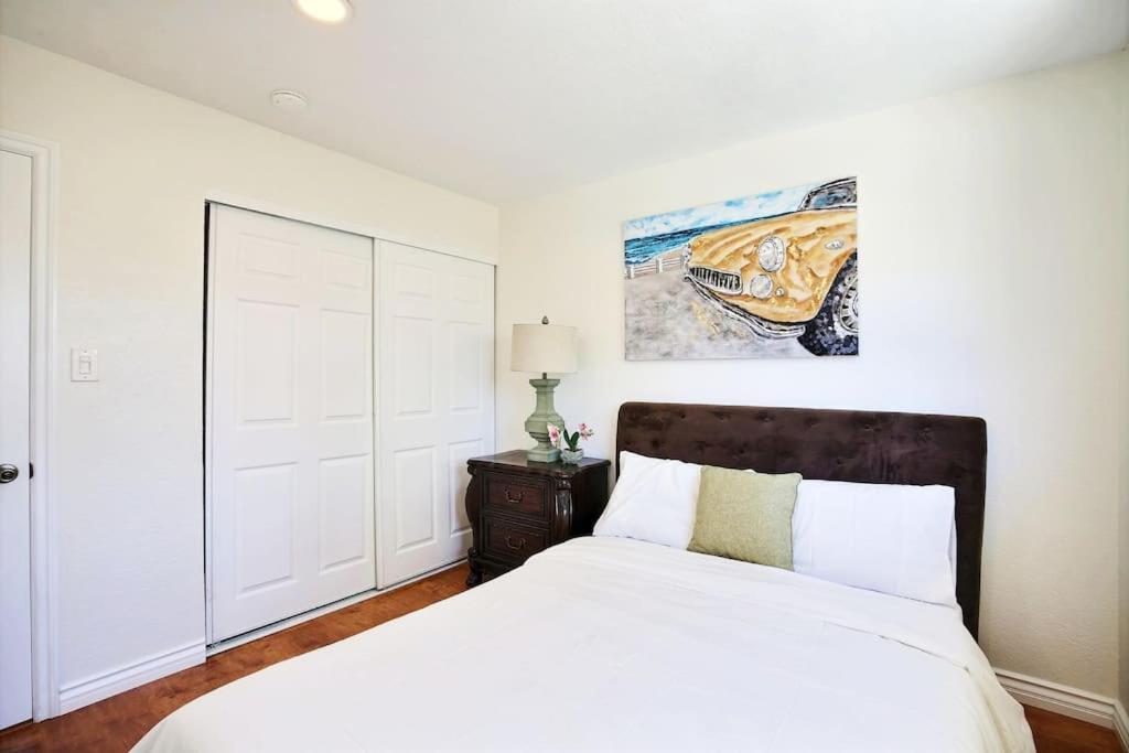 5 Rooms Villa Near Disneyland, Golf Course And Trial To Beach Санта-Ана Экстерьер фото